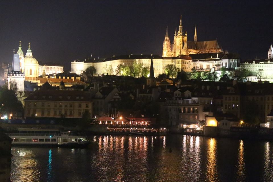 Prague la nuit